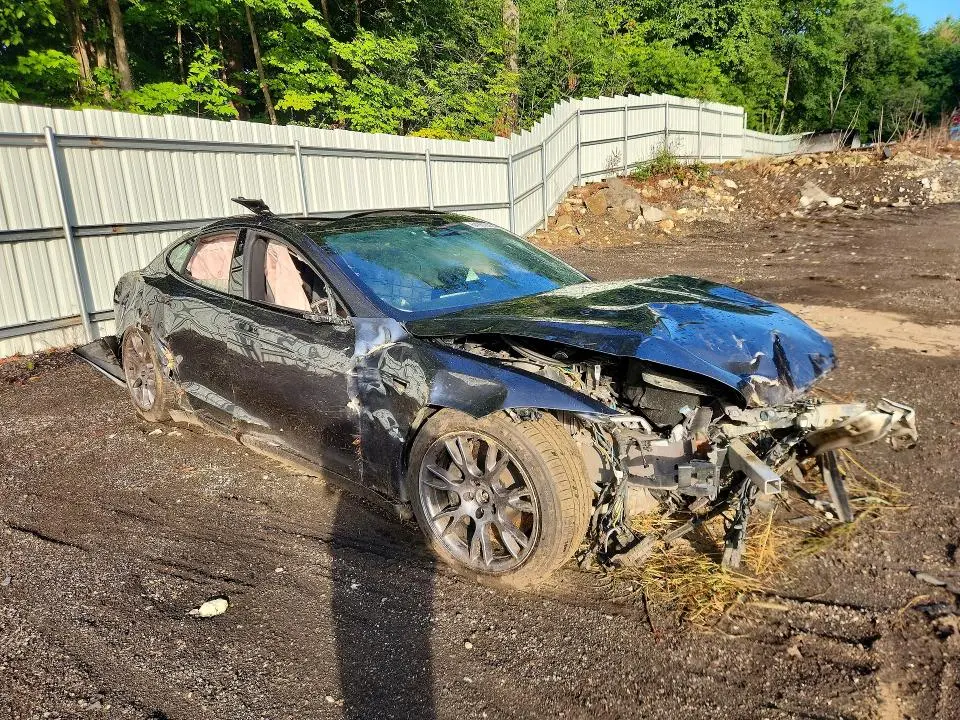2022 TESLA MODEL S   
