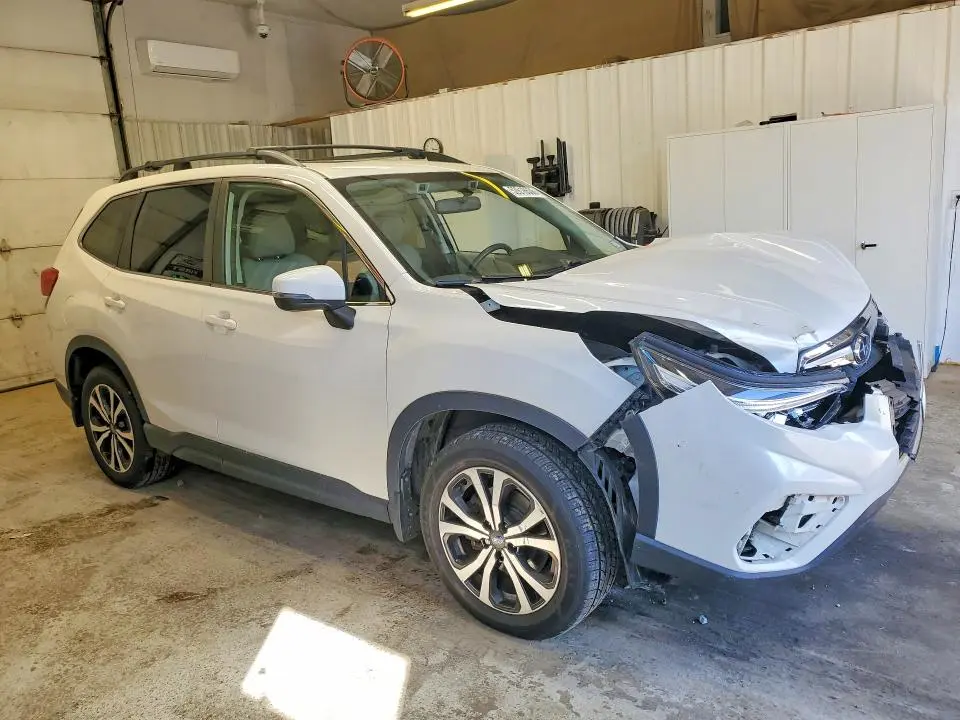 2019 SUBARU FORESTER LIMITED  