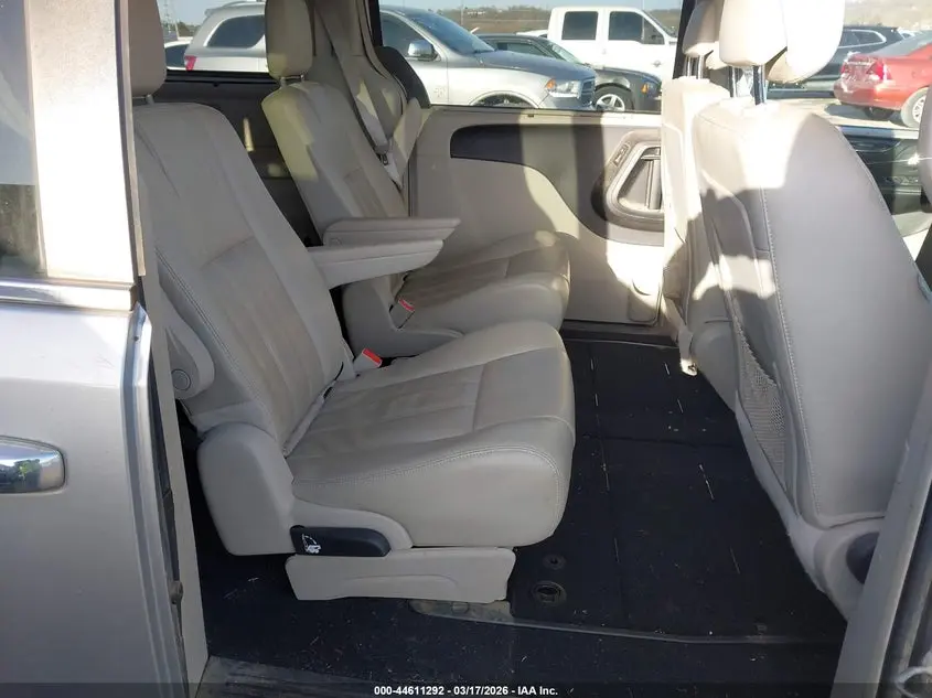 2015 CHRYSLER TOWN & COUNTRY TOURING