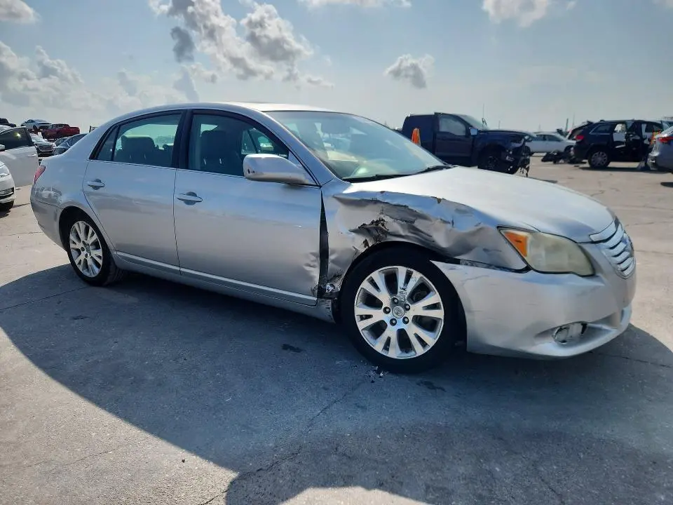 2010 TOYOTA AVALON XLS  