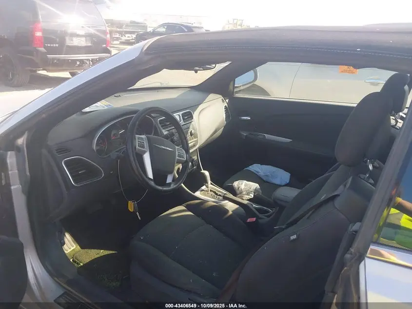 2012 CHRYSLER 200 TOURING
