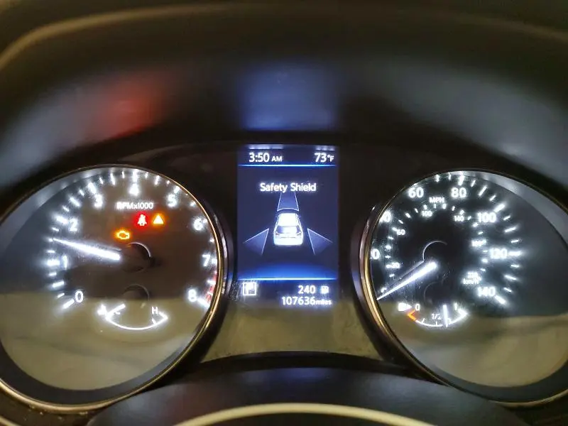 2018 NISSAN ROGUE SV  