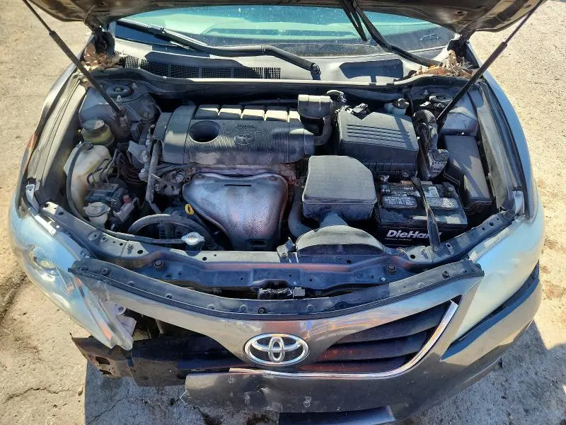 2011 TOYOTA CAMRY LE  