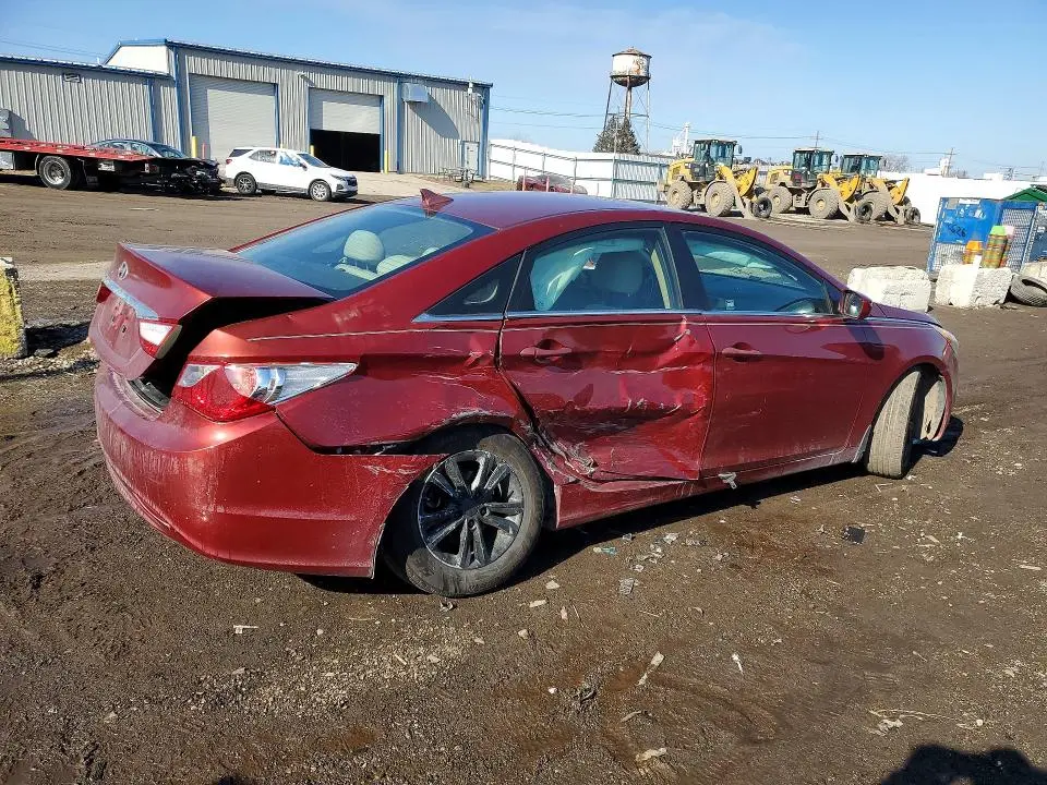 2011 HYUNDAI SONATA GLS  