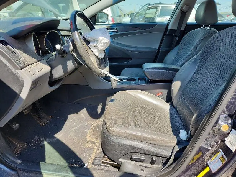 2013 HYUNDAI SONATA SE  