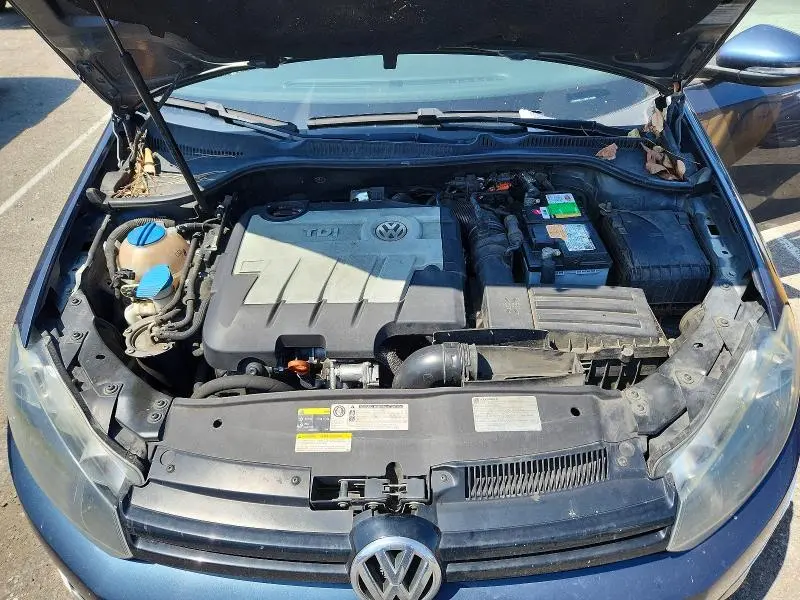 2013 VOLKSWAGEN GOLF   