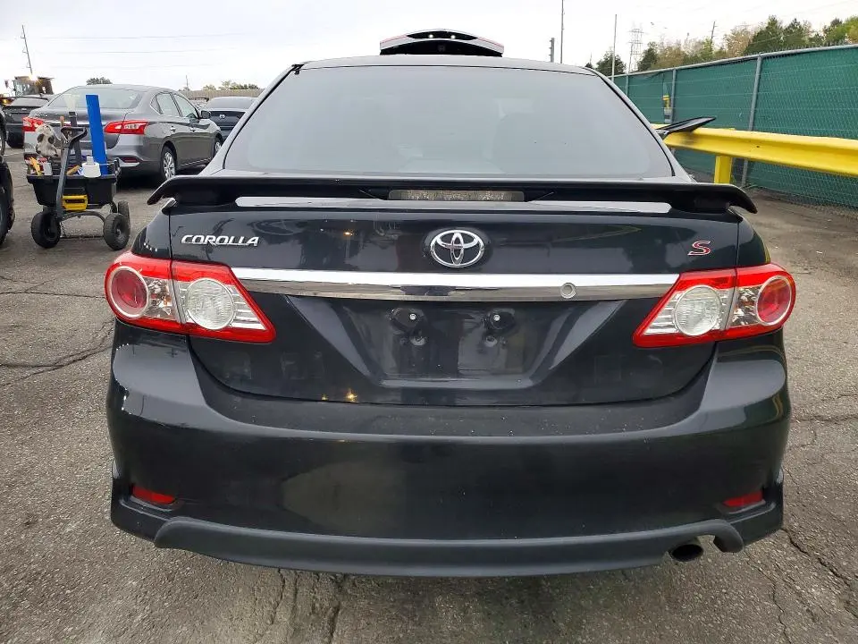 2013 TOYOTA COROLLA S  