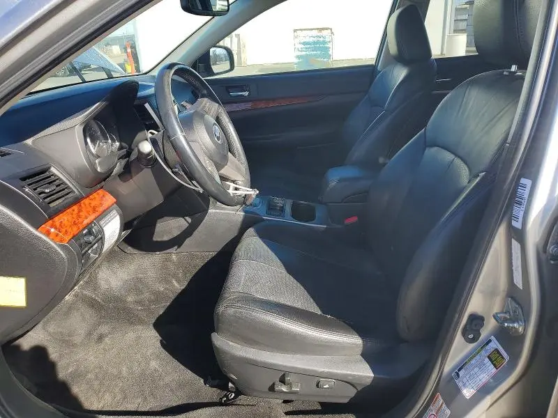 2011 SUBARU OUTBACK   