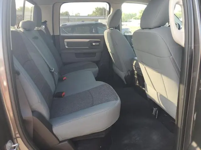 2019 RAM 1500 CLASSIC SLT  