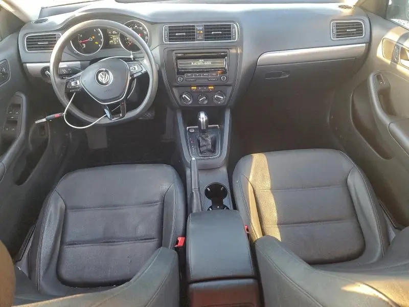 2015 VOLKSWAGEN JETTA SE  