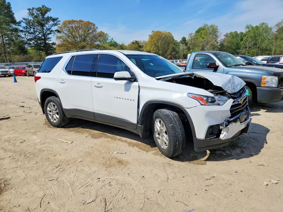 2020 CHEVROLET TRAVERSE LT  