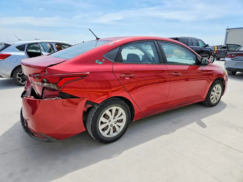2018 HYUNDAI ACCENT SE  