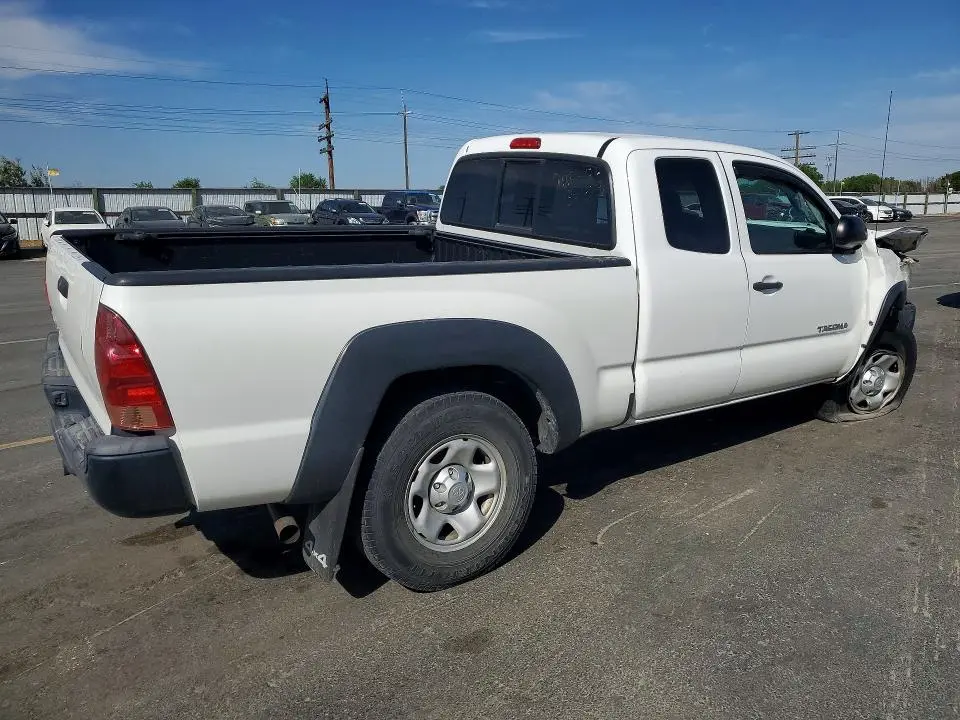 2015 TOYOTA TACOMA   