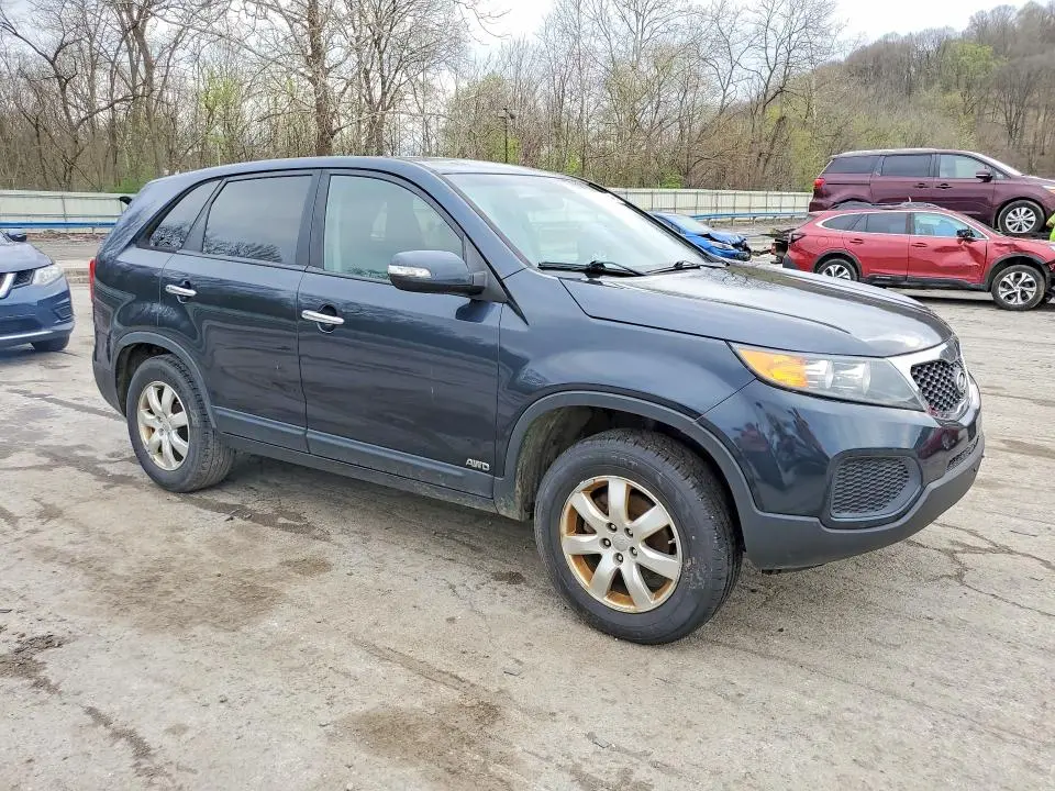 2012 KIA SORENTO LX  