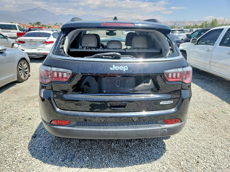 2018 JEEP COMPASS   