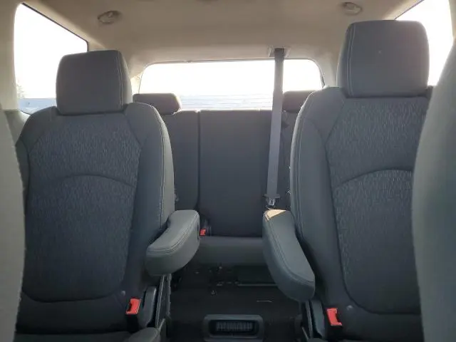 2013 GMC ACADIA SLE  