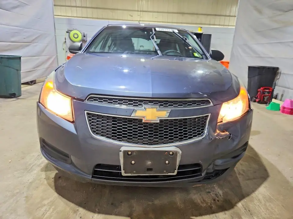 2013 CHEVROLET CRUZE LS  