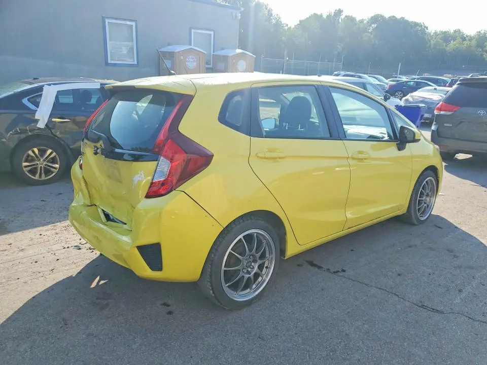 2016 HONDA FIT LX  