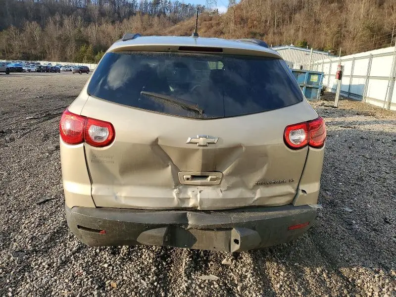 2011 CHEVROLET TRAVERSE LT  