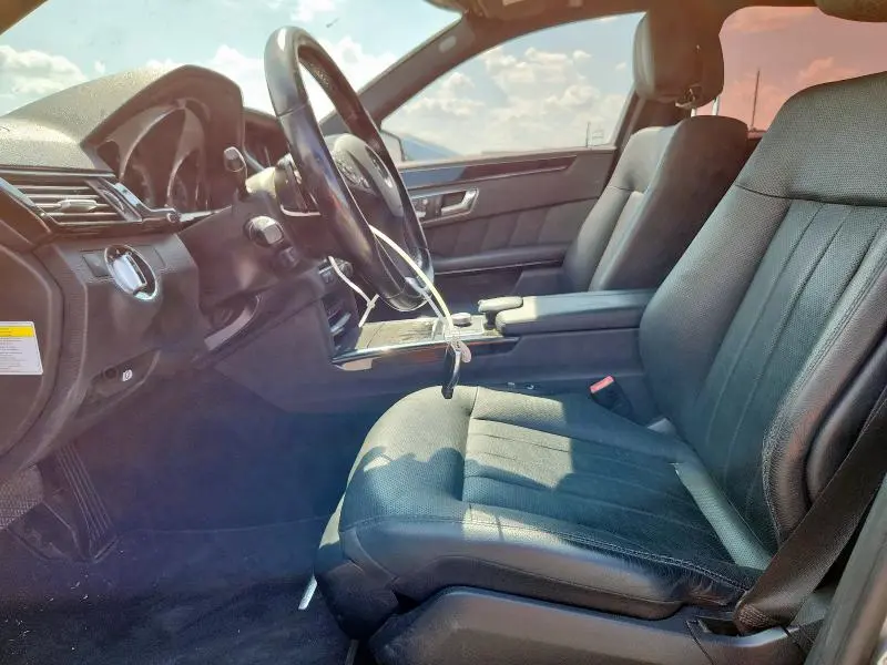 2010 MERCEDES-BENZ E 550  