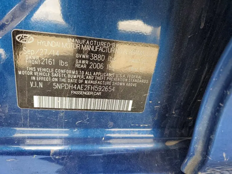 2015 HYUNDAI ELANTRA SE  
