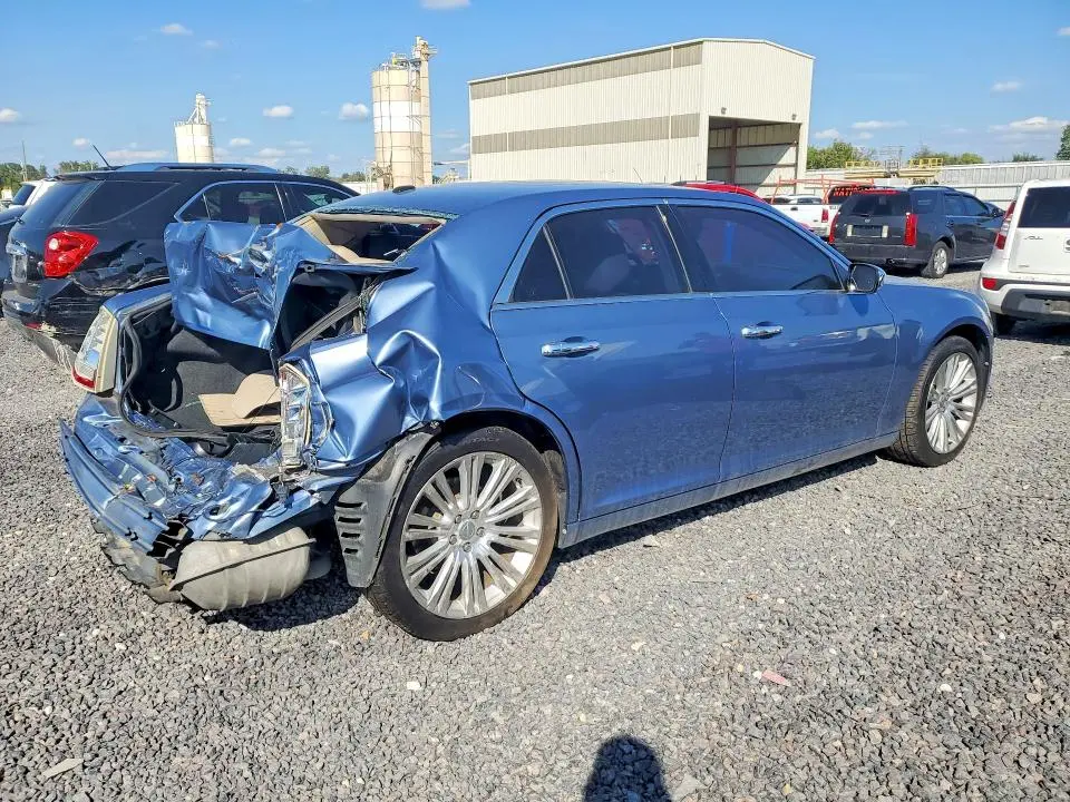 2011 CHRYSLER 300 LIMITED  