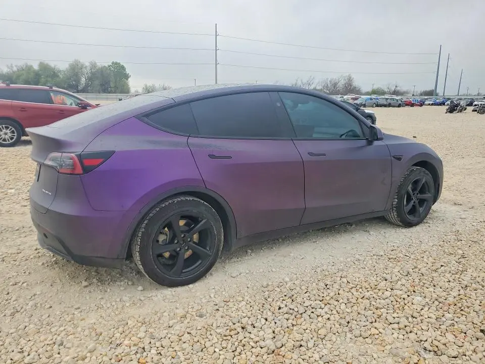 2024 TESLA MODEL Y   
