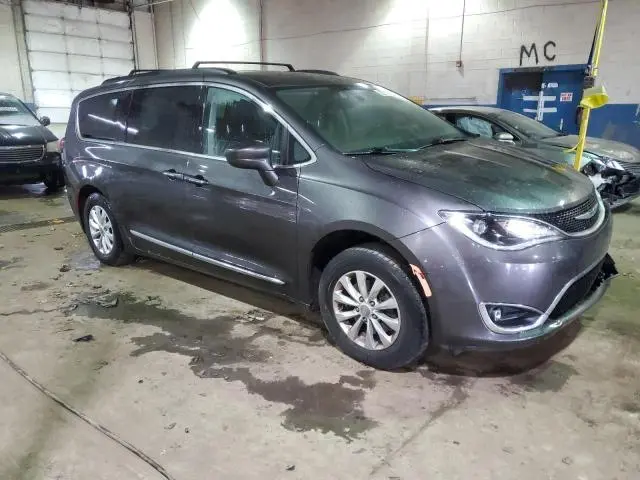 2017 CHRYSLER PACIFICA TOURING L  