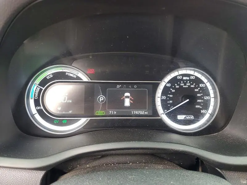 2017 KIA NIRO LX  