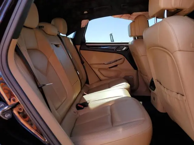 2018 PORSCHE MACAN S  