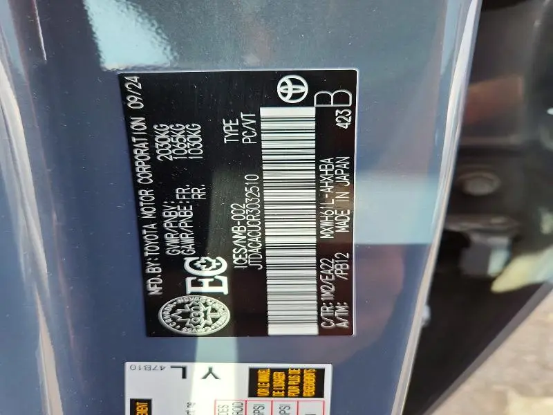 2024 TOYOTA PRIUS   