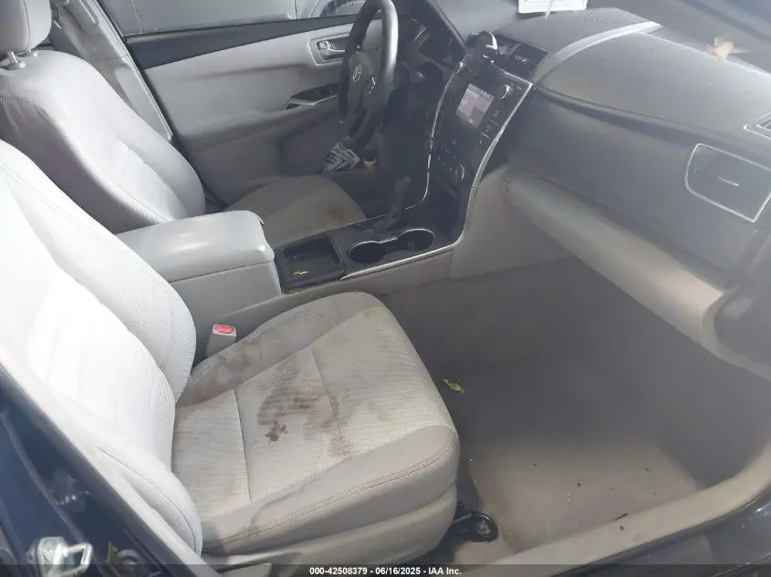 2017 TOYOTA CAMRY LE