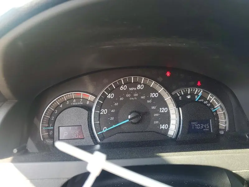 2012 TOYOTA CAMRY SE  