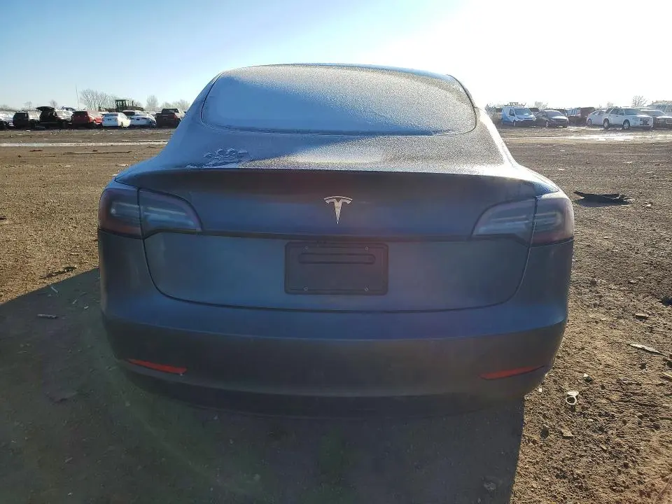 2021 TESLA MODEL 3   