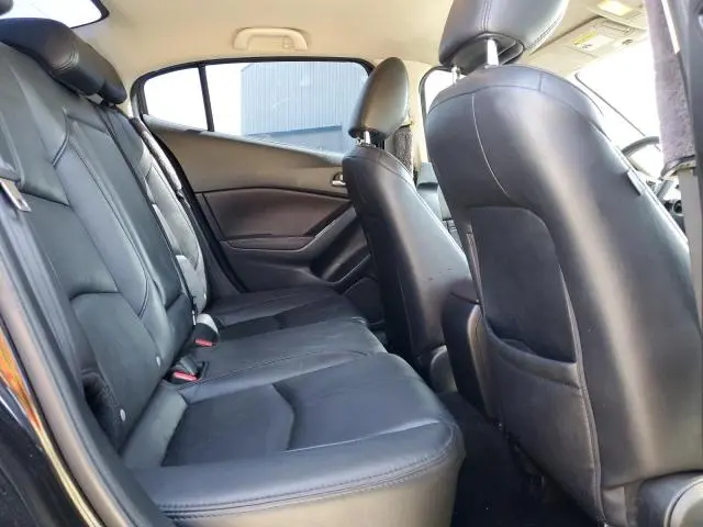 2018 MAZDA 3 TOURING