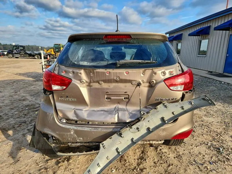 2010 HYUNDAI TUCSON GLS  