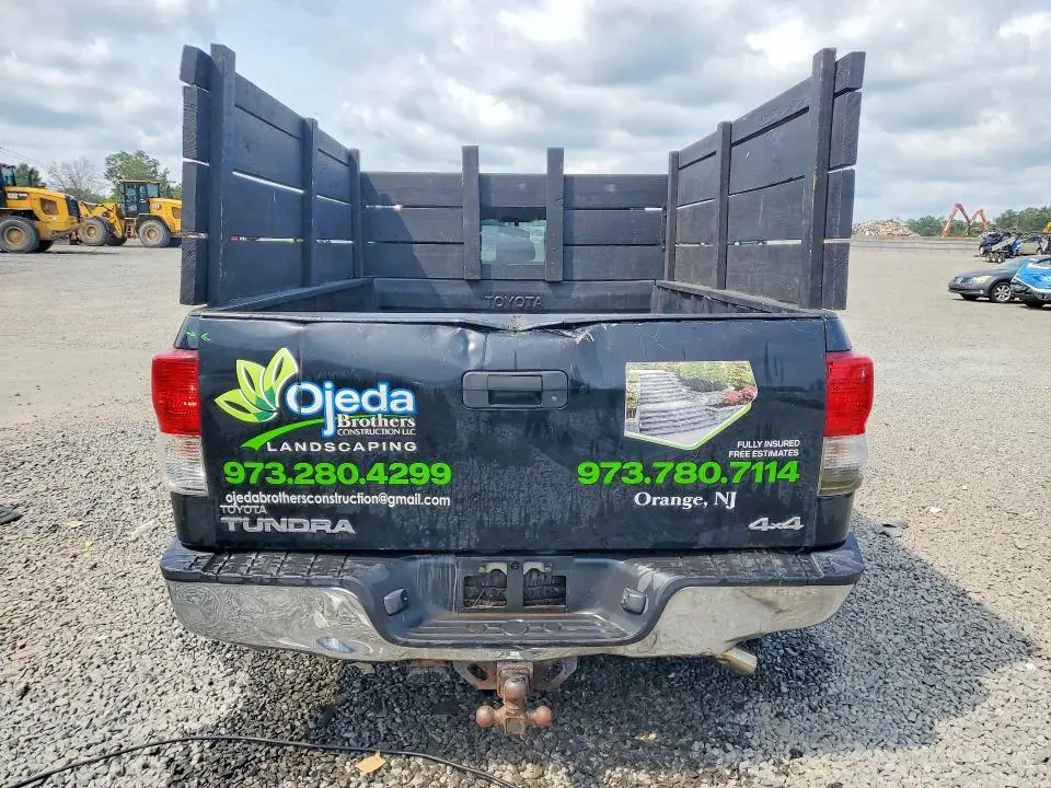 2013 TOYOTA TUNDRA DOUBLE CAB SR5  