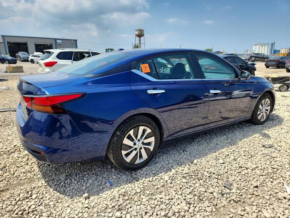 2020 NISSAN ALTIMA S  
