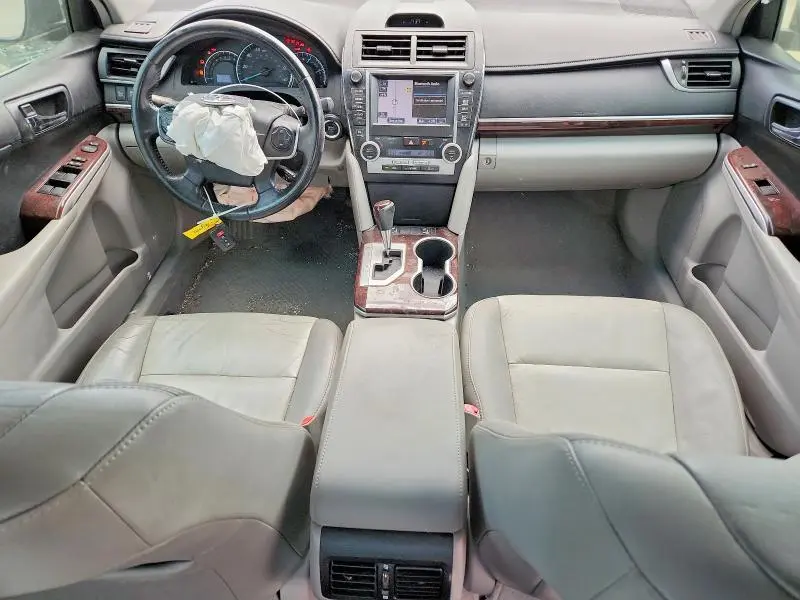 2013 TOYOTA CAMRY XLE V6  