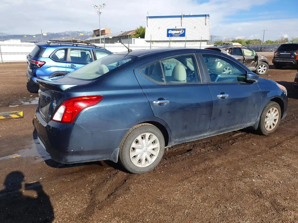 2015 NISSAN VERSA 1.6 SV  