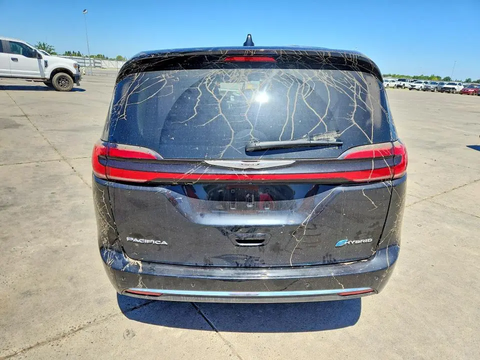 2024 CHRYSLER PACIFICA HYBRID SELECT  