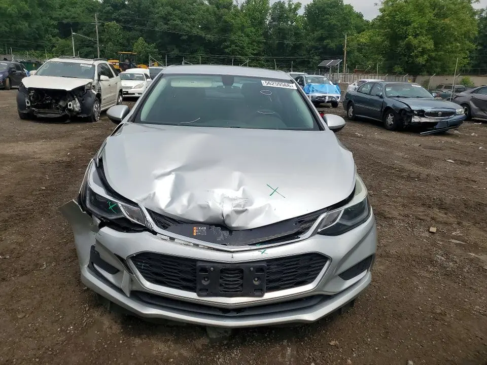2017 CHEVROLET CRUZE LT  