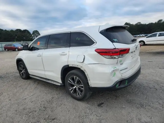 2017 TOYOTA HIGHLANDER LE  