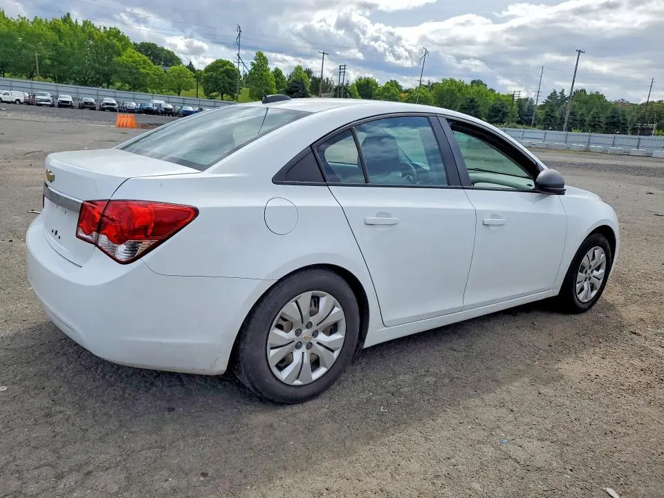 2015 CHEVROLET CRUZE LS  