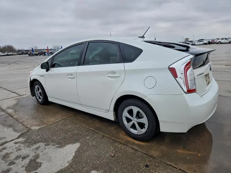 2014 TOYOTA PRIUS   