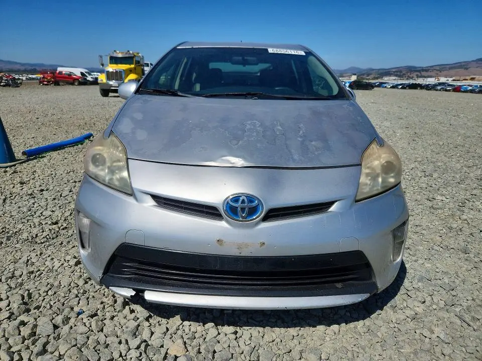 2013 TOYOTA PRIUS TWO  