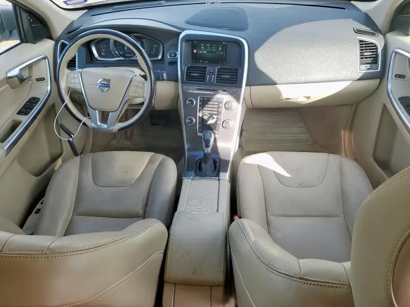 2016 VOLVO XC60 T5 PLATINUM  