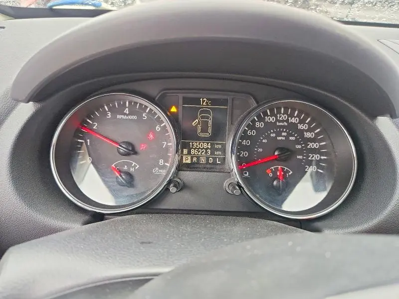 2011 NISSAN ROGUE S  