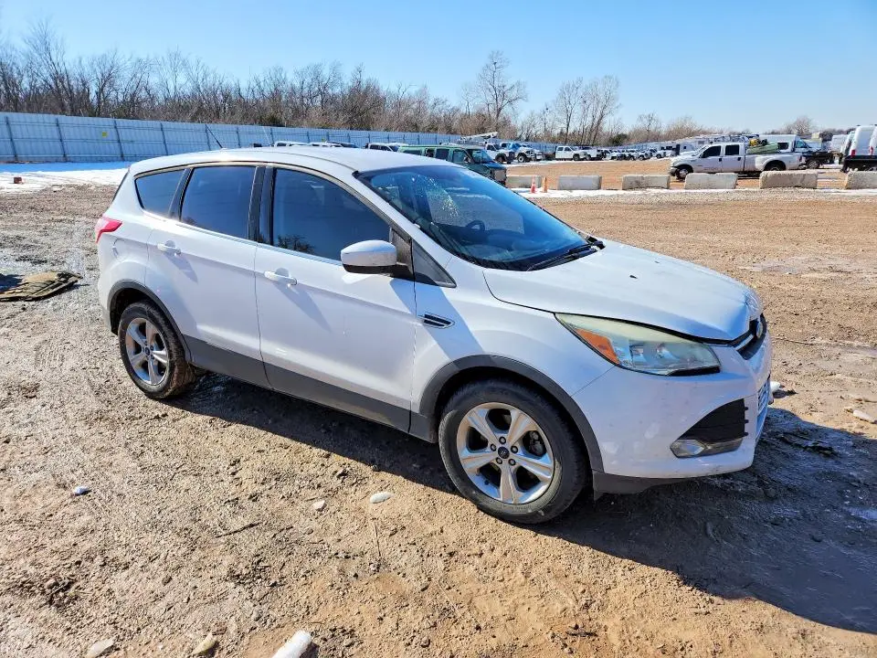 2014 FORD ESCAPE SE  