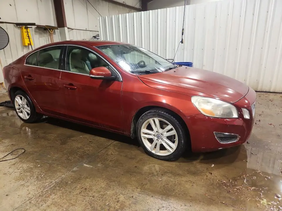 2013 VOLVO S60 T5  